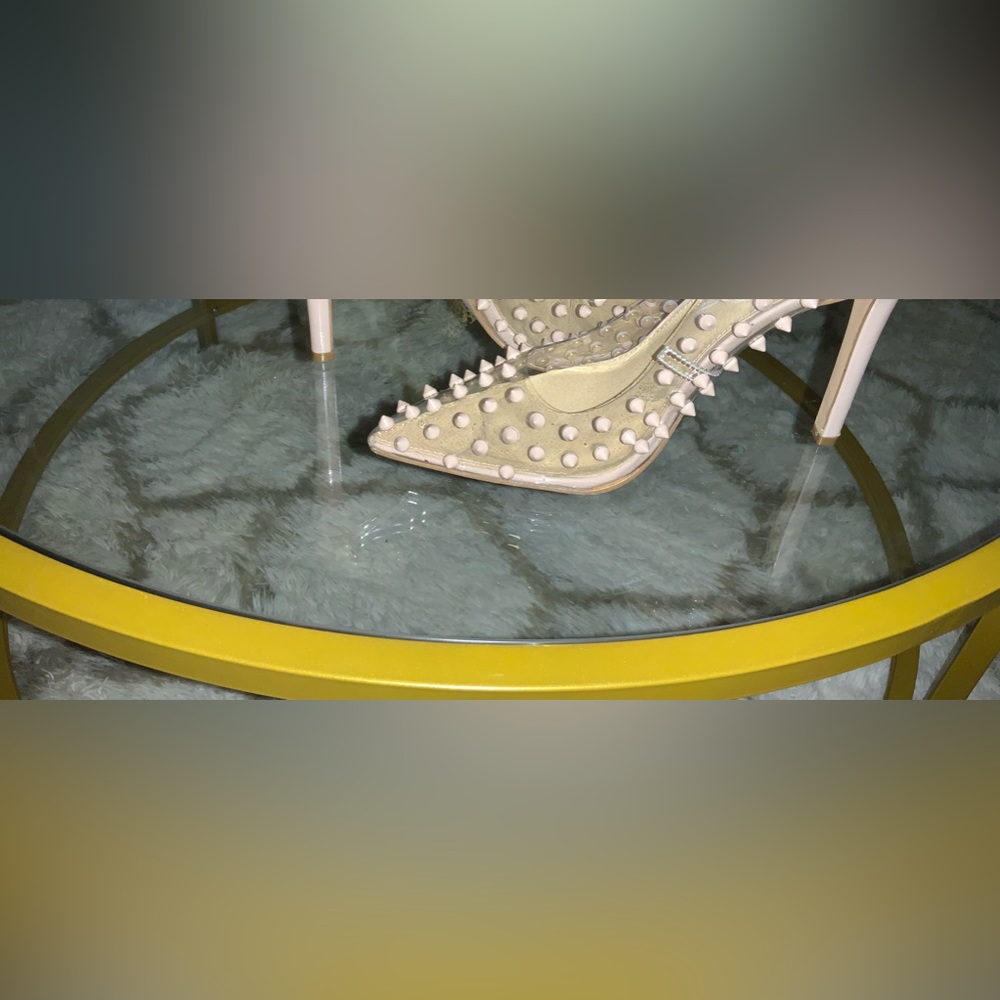 Spikes!!!❤️ - Picture 2 of 4